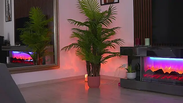Abbela White online show from July 29, 5:51 am