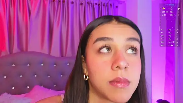 Emiily Scott1 online show from June 20, 1:42 am
