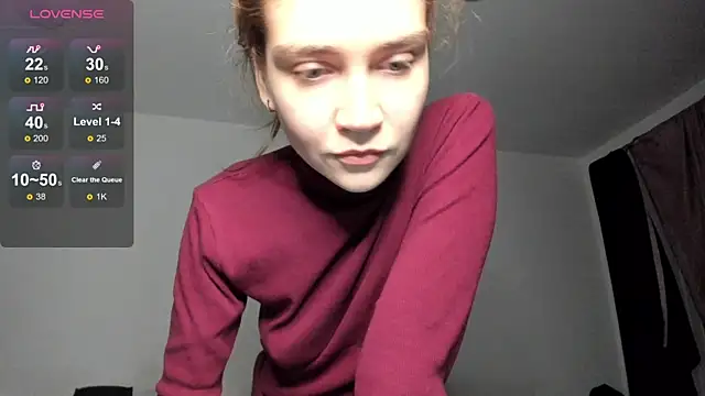 Snapshot of KitsuneRem chatting on October 1, 7:41 pm KitsuneRem online show from October 1, 7:41 pm