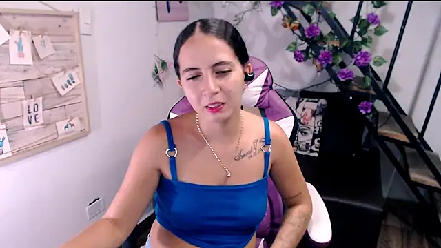 samantha baby  online show from July 15, 11:20 pm