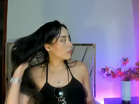 NoraDasilva online show from February 11, 11:39 pm