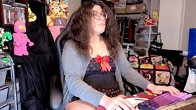 ShinyCherub online show from June 18, 2:35 am