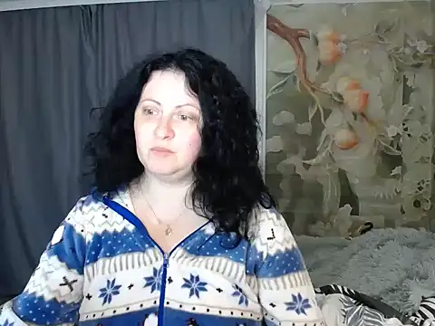 Lillian2 online show from November 4, 10:48 pm