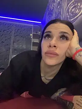 Queen of pain online show from January 6, 7:12 am