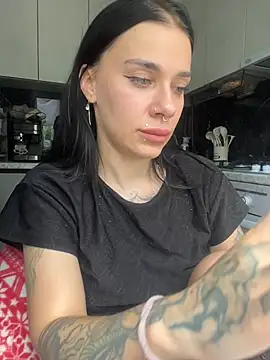 Queen of pain online show from August 3, 9:04 am