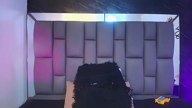  MiaBrown  online show from January 19, 12:12 pm