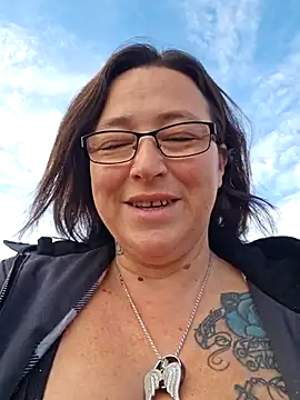 angelbaby1998 online show from January 12, 8:47 pm