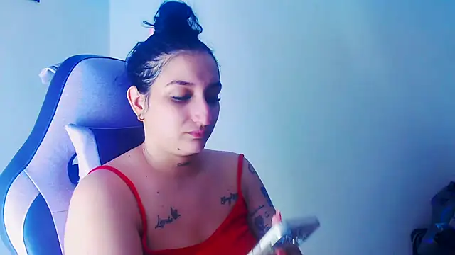 liz dirty online show from April 29, 10:37 pm
