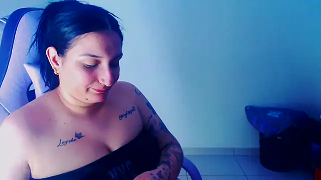 liz dirty online show from February 22, 11:05 pm