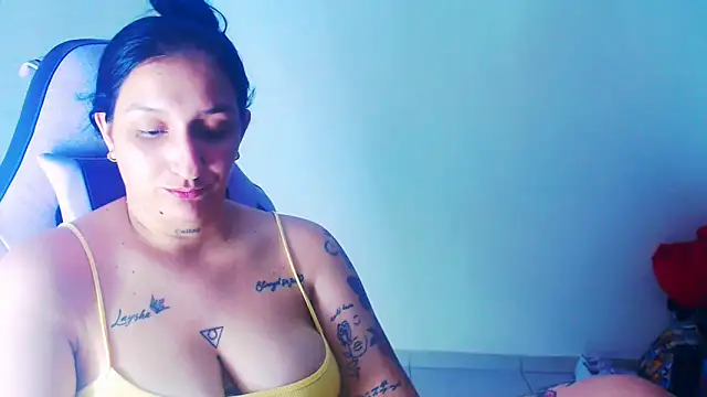 liz dirty online show from May 28, 10:51 pm
