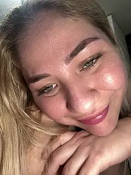 Celestedubois online show from February 7, 11:52 pm