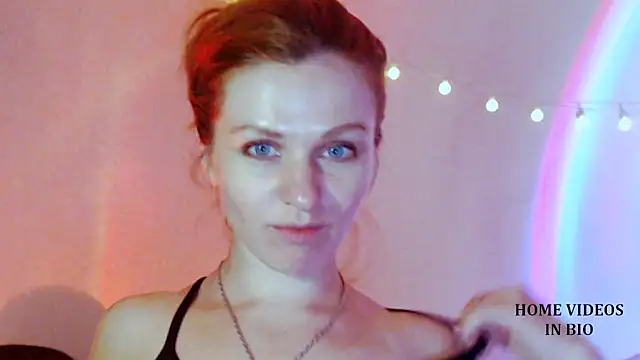 Cassie Wild online show from February 8, 1:48 pm