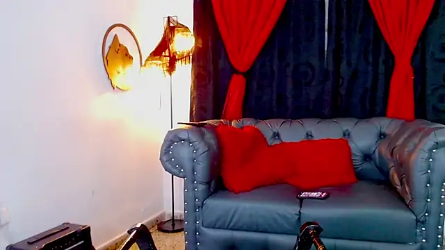 misslombana online show from July 1, 10:26 am