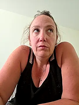 Wisie Cutie online show from April 28, 4:11 pm