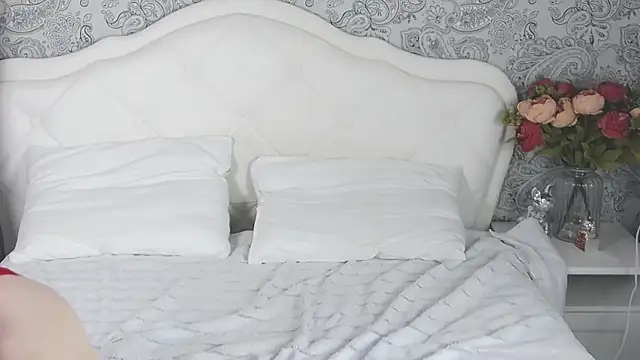 MollyBrams online show from May 21, 1:09 pm