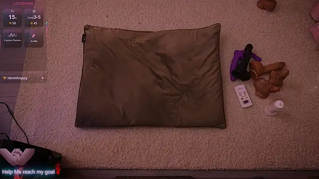 Redhead Shark new online show from December 4, 2:08 pm