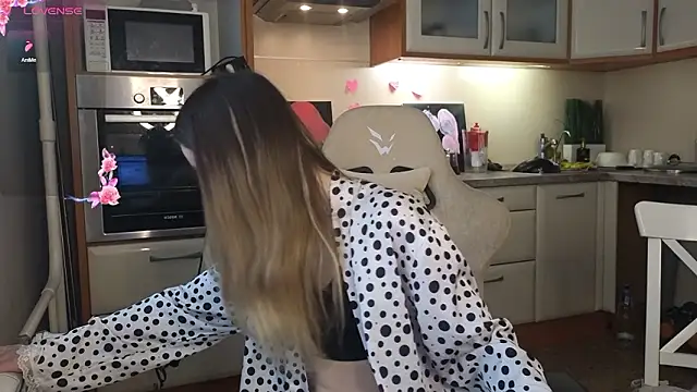 Nate   online show from March 18, 4:06 am