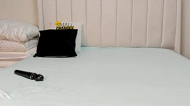  heavenlysent online show from March 4, 4:19 am