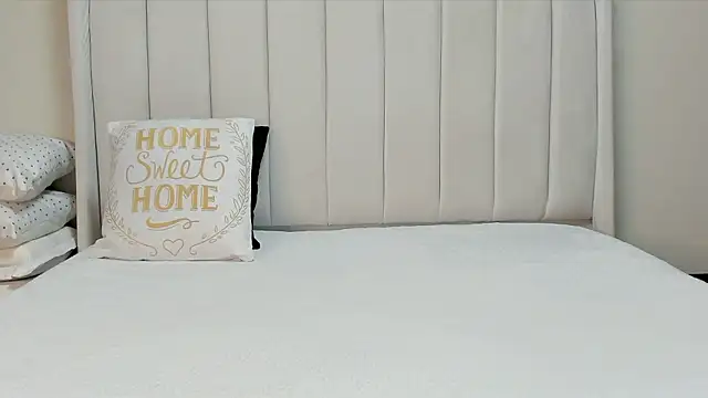  heavenlysent online show from March 9, 3:53 am