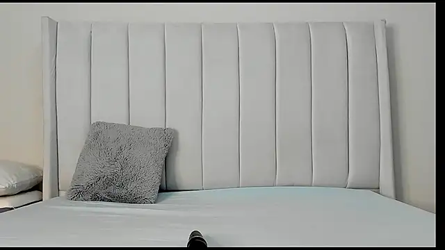  heavenlysent online show from June 22, 5:04 am
