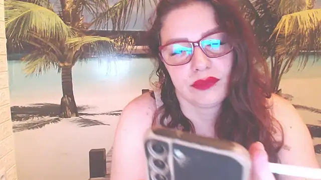 Queen  Natasha online show from May 8, 10:11 pm