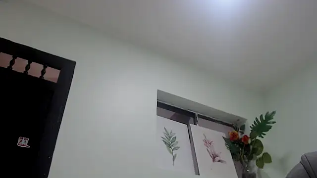 sophia hadid online show from March 5, 12:56 pm