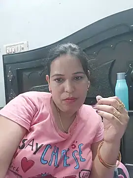 Poojabhabi101 online show from August 2, 8:28 am