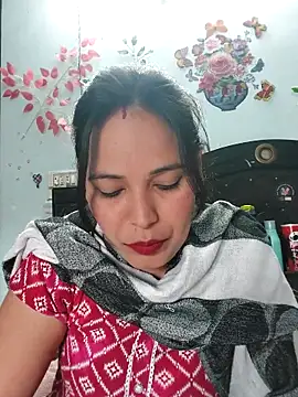 Poojabhabi101 online show from December 16, 6:19 am