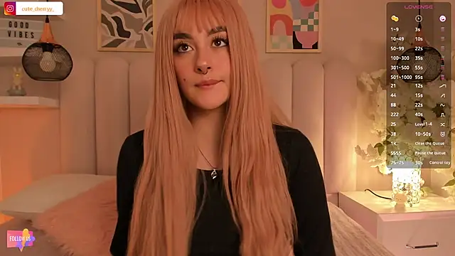 cute  cherry  online show from December 19, 9:18 pm