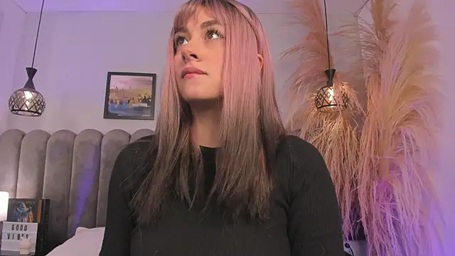 cute  cherry  online show from July 20, 8:20 pm