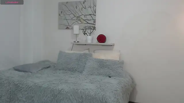 sofia perez    online show from July 13, 8:31 pm