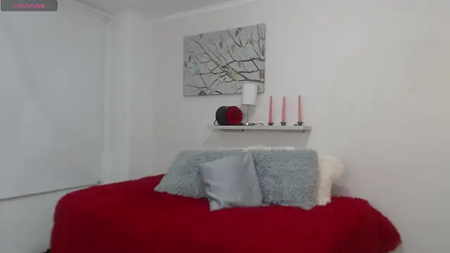 sofia perez    online show from June 16, 7:37 pm