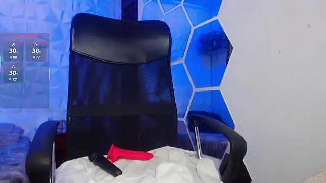 demyanderson  online show from April 29, 2:37 am