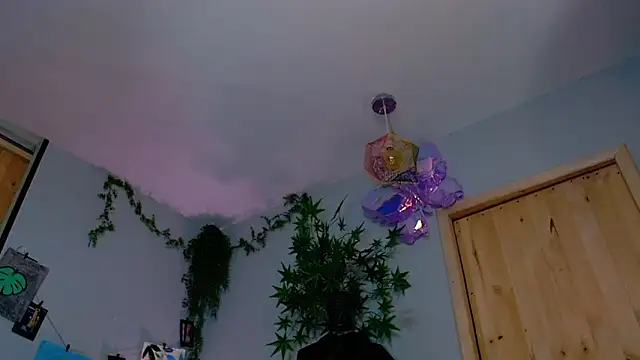 Snapshot of VickyJackson_ chatting on October 21, 10:03 pm VickyJackson online show from October 21, 10:03 pm