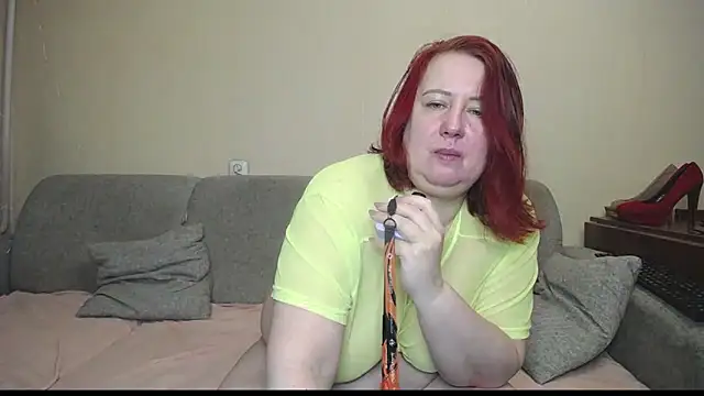 NikolRedMilf online show from May 31, 2:34 pm