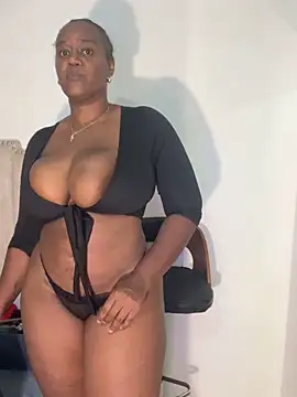 LiraRusso online show from June 11, 12:32 am