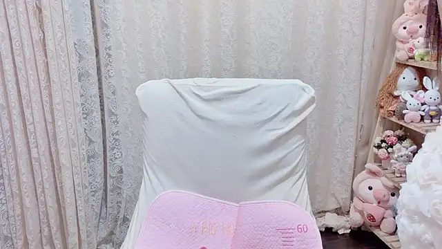 Rellababyy online show from May 4, 1:31 am