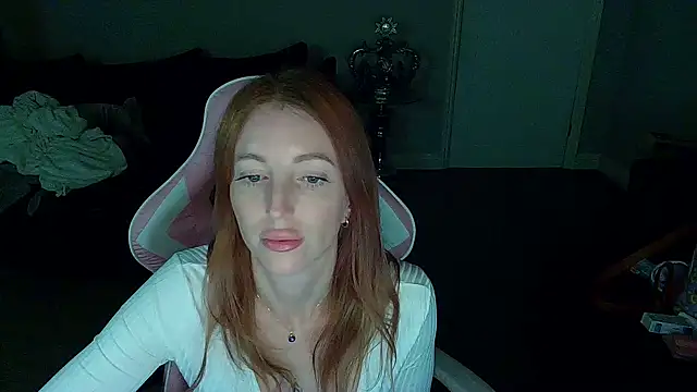 Red firesquirt online show from January 13, 10:47 pm