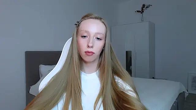 Luna insniity online show from September 14, 8:07 pm