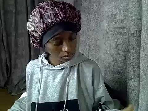 Snapshot of Enkarxx chatting on September 30, 8:35 pm Enkarxx online show from September 30, 8:35 pm