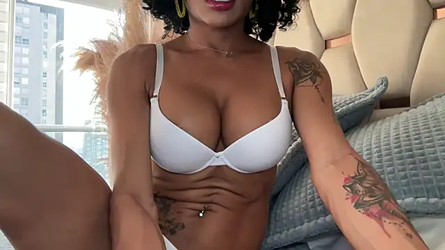 HOT LADY 777 online show from July 28, 11:17 am