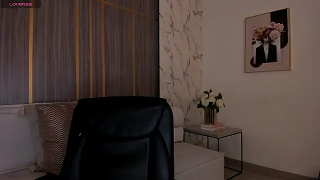 IsabellaAllen online show from July 17, 12:26 am