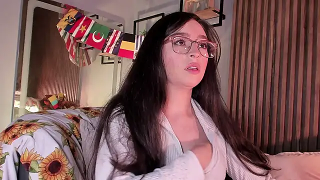 Eva Macalliter online show from July 12, 3:51 am