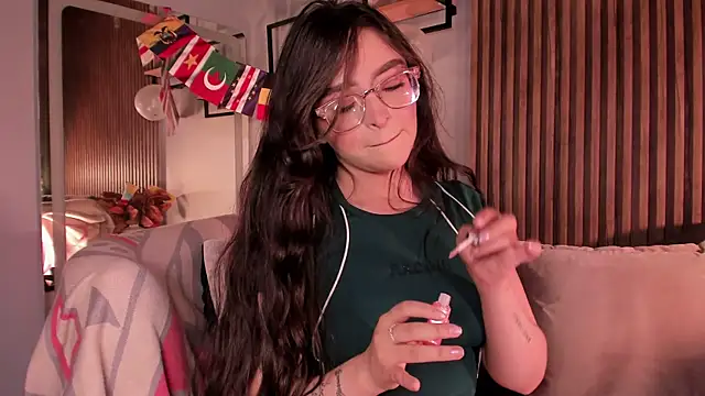 Eva Macalliter online show from July 17, 4:17 am