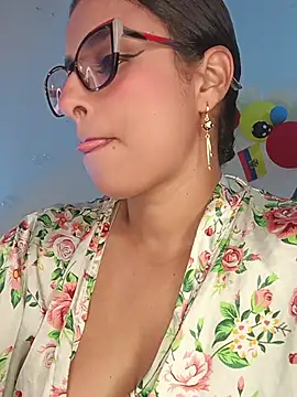Alizon 1 online show from July 2, 7:31 pm