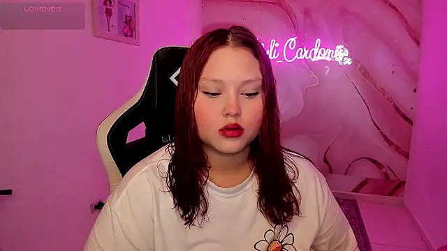 YuliCardona  online show from November 5, 5:07 pm