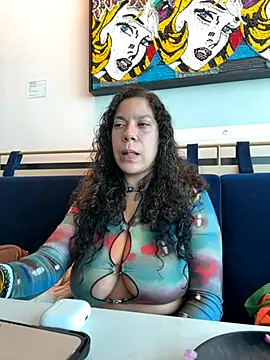 Bigbuttbrooklynn online show from November 13, 9:58 pm