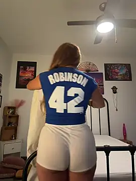 Bigbuttbrooklynn online show from December 1, 9:13 am