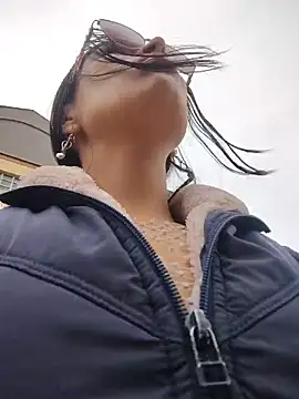 Astrid-- online show from May 29, 3:21 pm