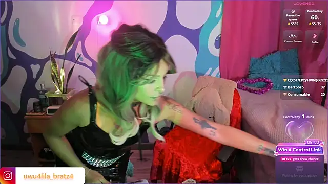 badeyes crazygoat online show from June 26, 3:08 am